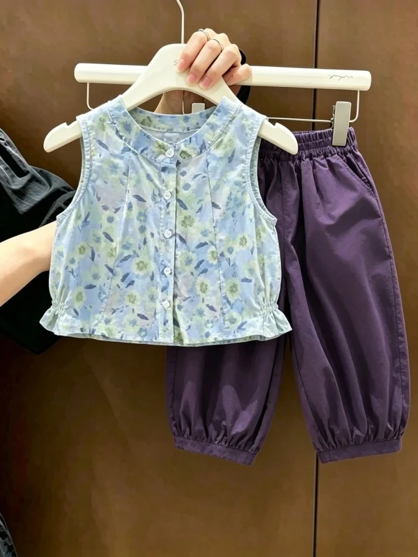 Summer New Arrival Girls' Outfit Korean Style Heart Floral Print Sleeveless Vest Wide Leg Pants Two Piece Set Children's Clot...
Summer New Arrival Girls' Outfit Korean Style Heart Floral Print Sleeveless Vest Wide Leg Pants Two Piece Set Children's Clot...