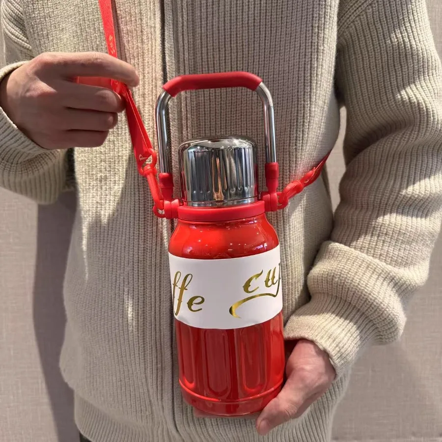 Изолированная чашка из нержавеющей стали большой емкости с высоким внешним видом, спортивная защита от падения, ручная работа, чтобы поднять изолированный горшок
Изолированная чашка из нержавеющей стали большой емкости с высоким внешним видом, спортивная защита от падения, ручная работа, чтобы поднять изолированный горшок