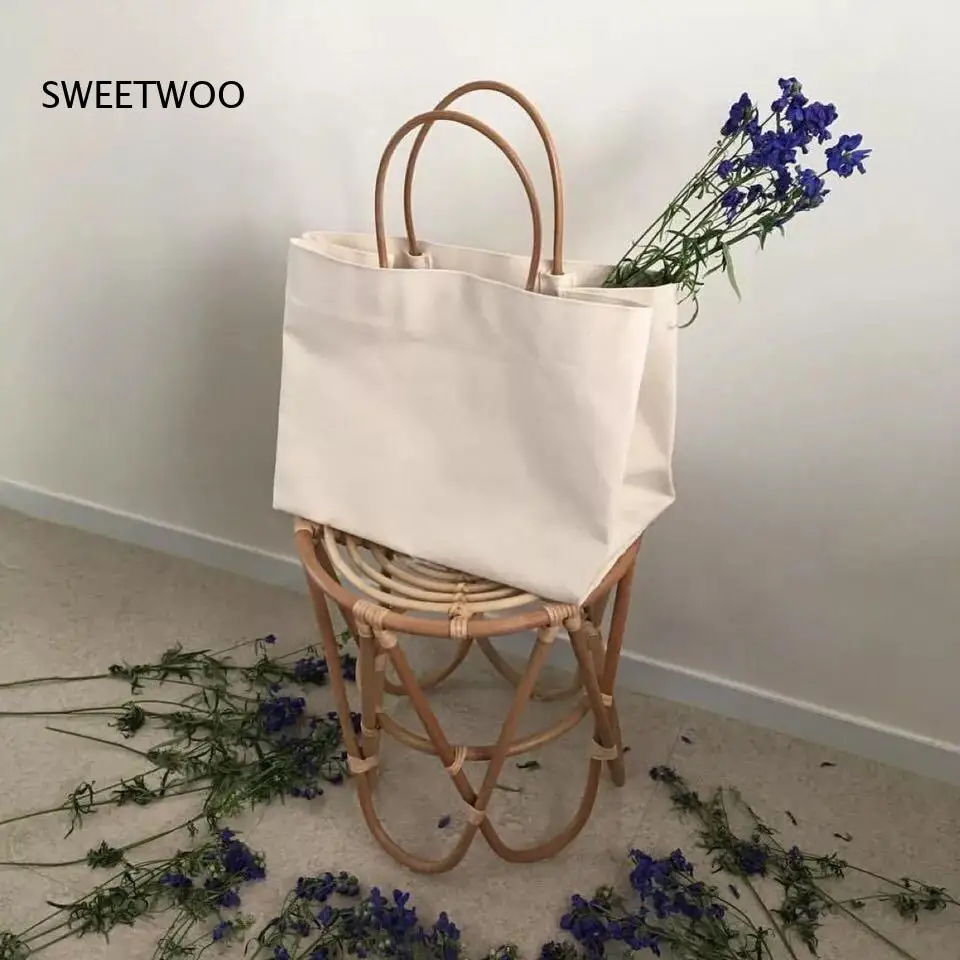 Canvas Tote Bag with Leather Handle Spacious Minimalist Design Lightweight for Daily Work Travel Use 2026
Canvas Tote Bag with Leather Handle Spacious Minimalist Design Lightweight for Daily Work Travel Use 2026