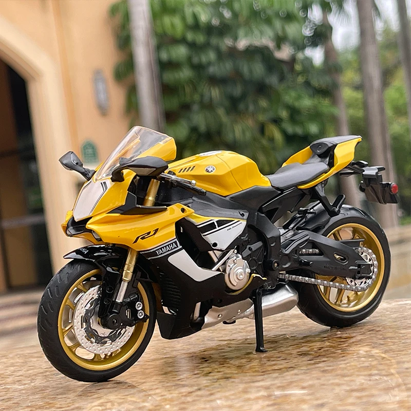 1:12 Yamaha R1 simulation alloy motorcycle model rear wheel shock absorber send metal helmet collection ornament toy
1:12 Yamaha R1 simulation alloy motorcycle model rear wheel shock absorber send metal helmet collection ornament toy