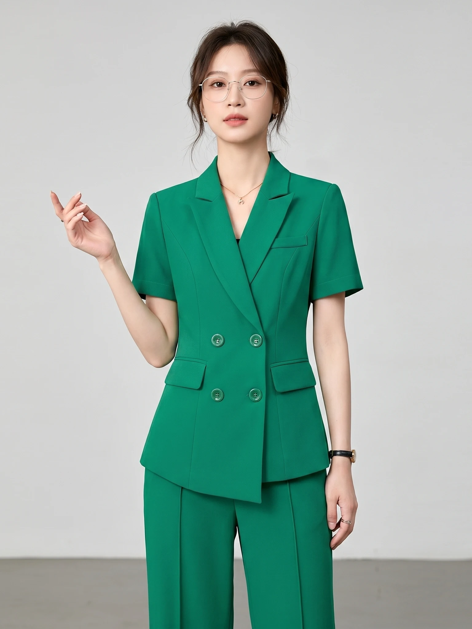 Green Short Sleeve Professional Suit Set Women's Summer New Office Work Formal High Waist Cinture Ladies Jacket
Green Short Sleeve Professional Suit Set Women's Summer New Office Work Formal High Waist Cinture Ladies Jacket