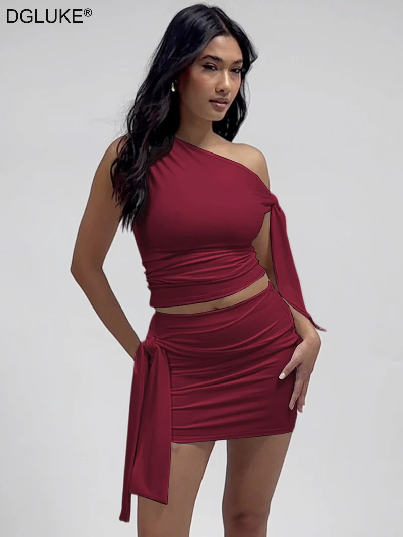DGLUKE One Shoulder Tank Top And Skirt Set Women Sexy Summer Co ord Night Club Outfit Bandage Mini Skirt Sets
DGLUKE One Shoulder Tank Top And Skirt Set Women Sexy Summer Co ord Night Club Outfit Bandage Mini Skirt Sets