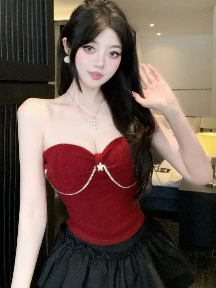 Pure Desire Sparkling Diamond Women's Knitted Slim Fit Vest with Chest Pad Short Style Commute Korean Version Pear Shape
Pure Desire Sparkling Diamond Women's Knitted Slim Fit Vest with Chest Pad Short Style Commute Korean Version Pear Shape