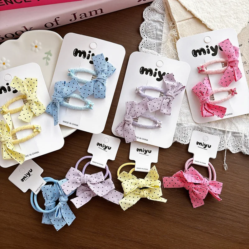 Korean Sweet Fabric Polka Dot Bow Hair Clips Elastic Ponytail Holders Headband Barrettes Hair Ties Side Bangs Hair Accessories
Korean Sweet Fabric Polka Dot Bow Hair Clips Elastic Ponytail Holders Headband Barrettes Hair Ties Side Bangs Hair Accessories
