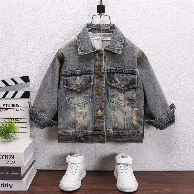 Boys Wear Flip Collar Hole Denim Jacket 2025 Spring New Small Children Tops Baby Boy Spring Clothing 90-150cm
Boys Wear Flip Collar Hole Denim Jacket 2025 Spring New Small Children Tops Baby Boy Spring Clothing 90-150cm