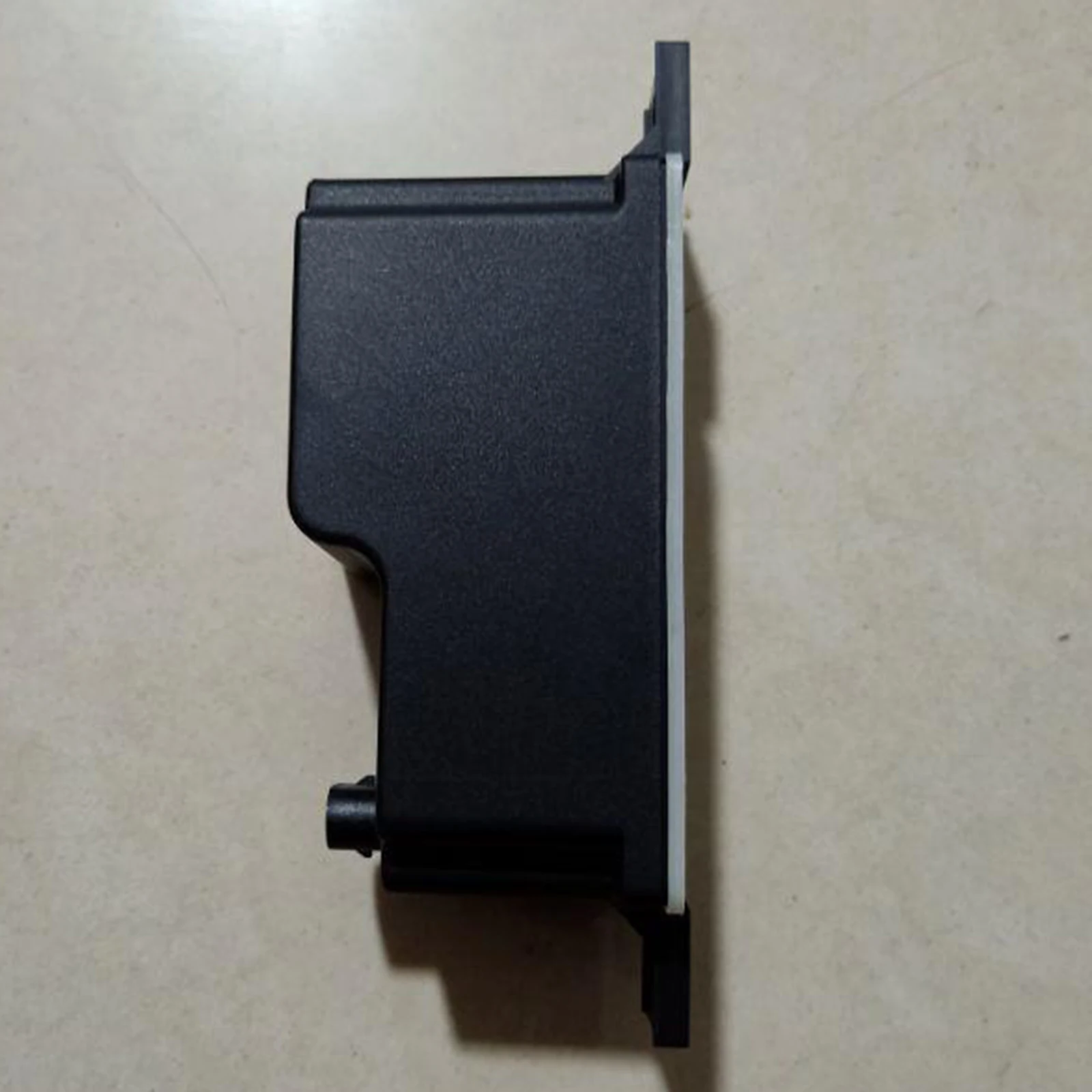 Black ABS Voltage Convertor Engine Transformer Replacement Module for Mercedes Benz S-class W222 CLS350 E-class W213
Black ABS Voltage Convertor Engine Transformer Replacement Module for Mercedes Benz S-class W222 CLS350 E-class W213