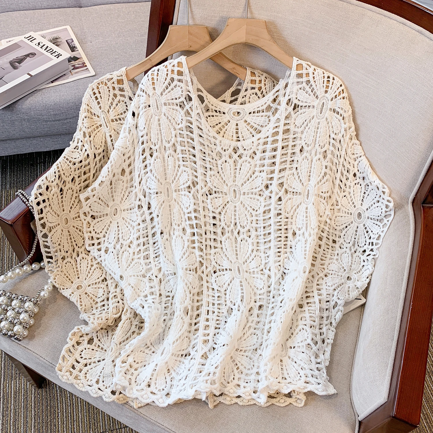 Summer 2025 Women's plus Size Knitwear Hollow out Hook Flower Sun Protection Cover up Thin Gauge ort Sve round Ne Top
Summer 2025 Women's plus Size Knitwear Hollow out Hook Flower Sun Protection Cover up Thin Gauge ort Sve round Ne Top