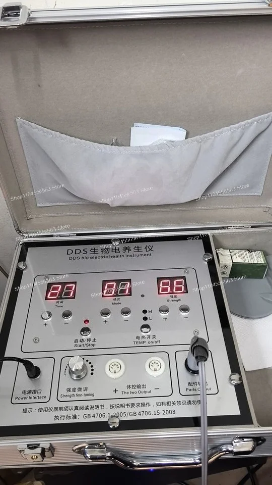 DDS Pulse Bioelectric Massager Electrotherapy Meridian Dredging Physiotherapy Whole Body Detox Relax Device
DDS Pulse Bioelectric Massager Electrotherapy Meridian Dredging Physiotherapy Whole Body Detox Relax Device
