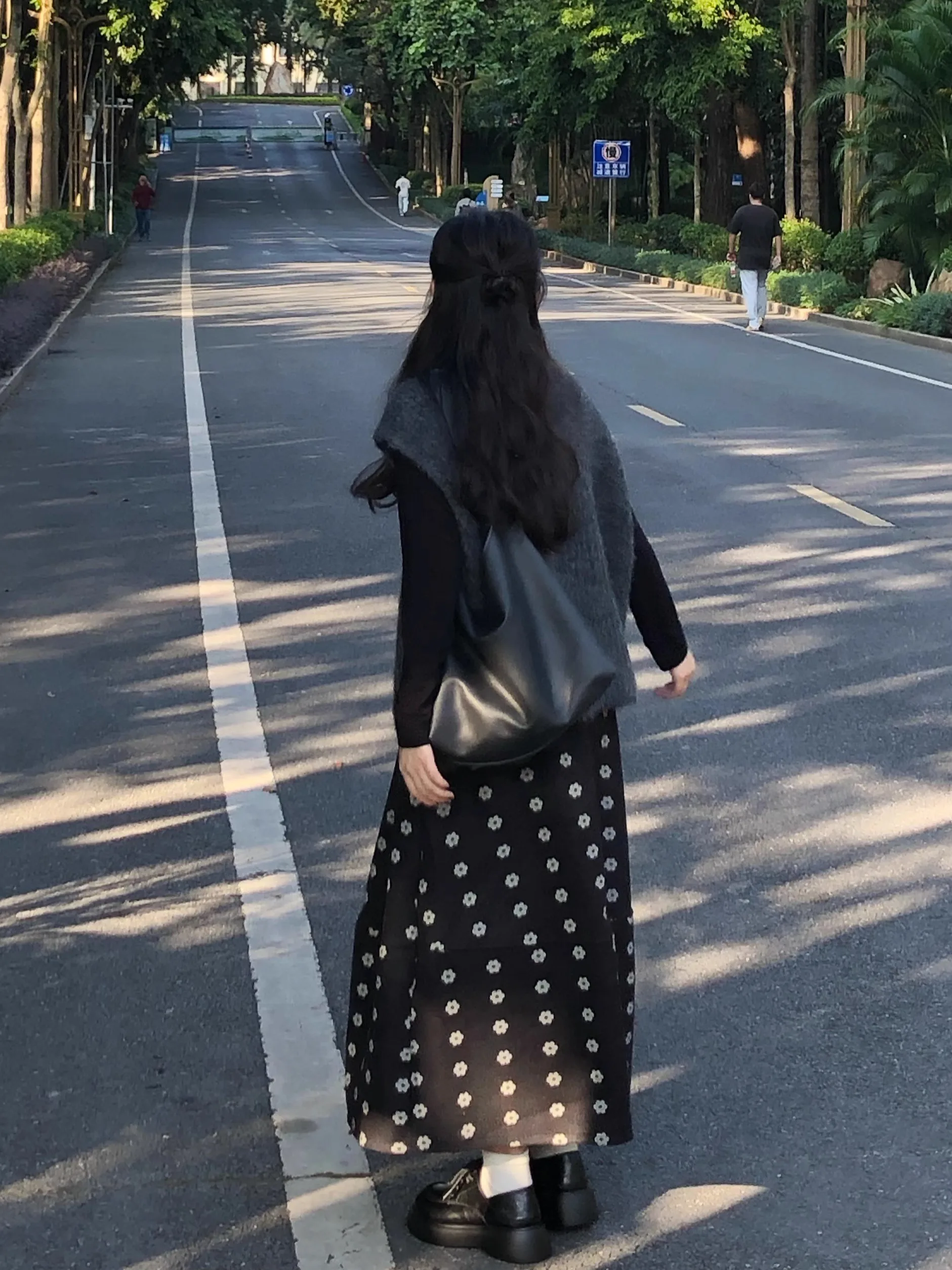 Юбка А-силуэта с высокой талией в корейском стиле, с цветочным пэчворком, шерстяная, женская, весна-осень-зима, универсальная, длинная
Юбка А-силуэта с высокой талией в корейском стиле, с цветочным пэчворком, шерстяная, женская, весна-осень-зима, универсальная, длинная