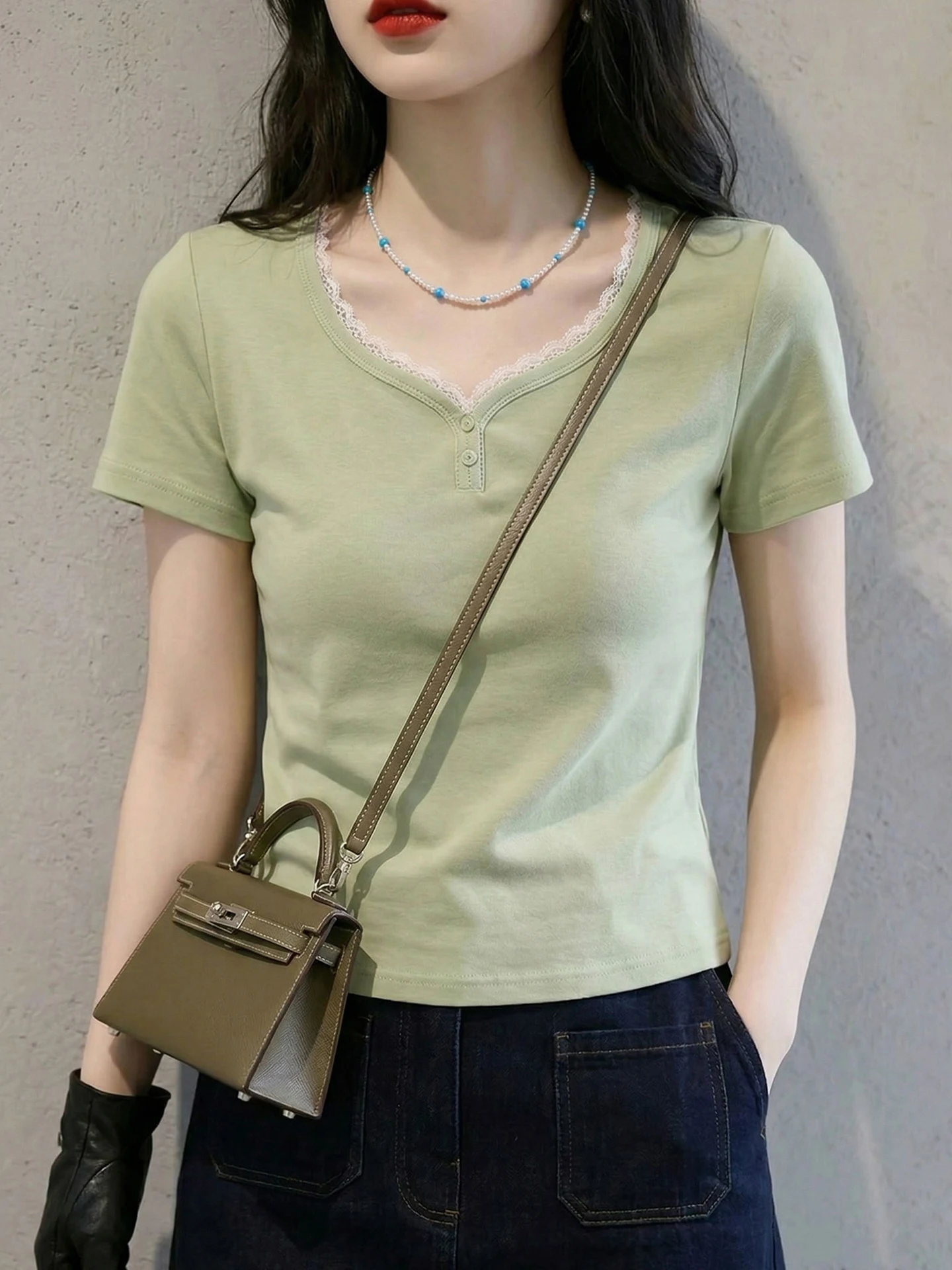 Summer Fashionable Lace Trim Design Overhead Short Sleeve T-Shirt Soft Comfortable Versatile Women's Top Korean Style Straigh...
Summer Fashionable Lace Trim Design Overhead Short Sleeve T-Shirt Soft Comfortable Versatile Women's Top Korean Style Straigh...