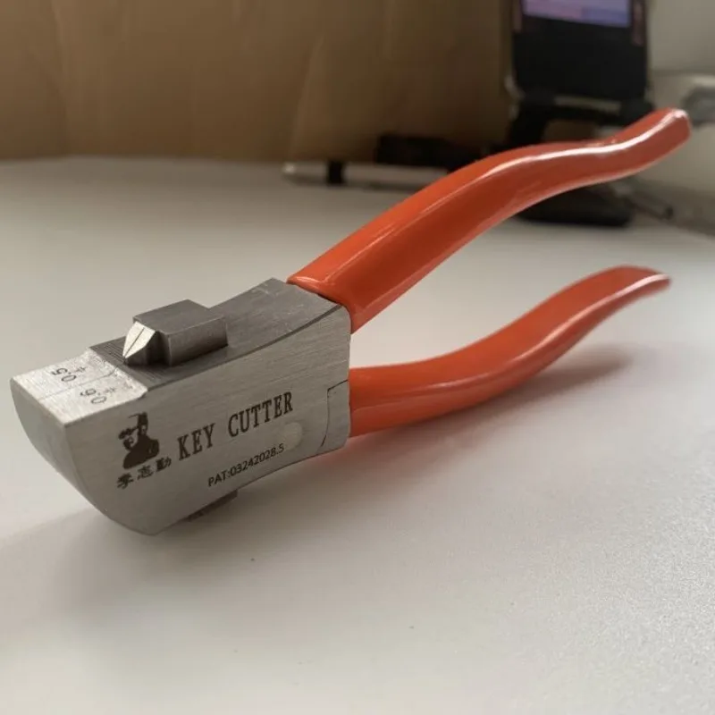 Высококачественный слесарный резак для ключей Lishi для заготовки ключей, режущий слесарный инструмент, зажим для ключей, автоматический режущий станок, слесарный инструмент
Высококачественный слесарный резак для ключей Lishi для заготовки ключей, режущий слесарный инструмент, зажим для ключей, автоматический режущий станок, слесарный инструмент