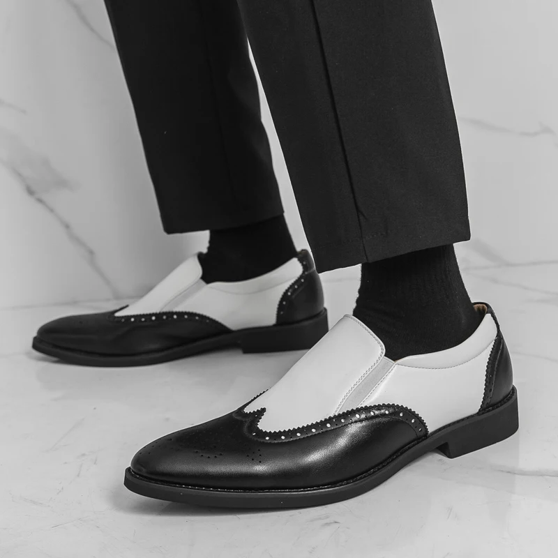 Модные весенние мужские деловые и повседневные кожаные туфли для банкетов, роскошные брендовые мужские туфли с острым носком и декоративной вышивкой, свадебные кожаные туфли
Модные весенние мужские деловые и повседневные кожаные туфли для банкетов, роскошные брендовые мужские туфли с острым носком и декоративной вышивкой, свадебные кожаные туфли