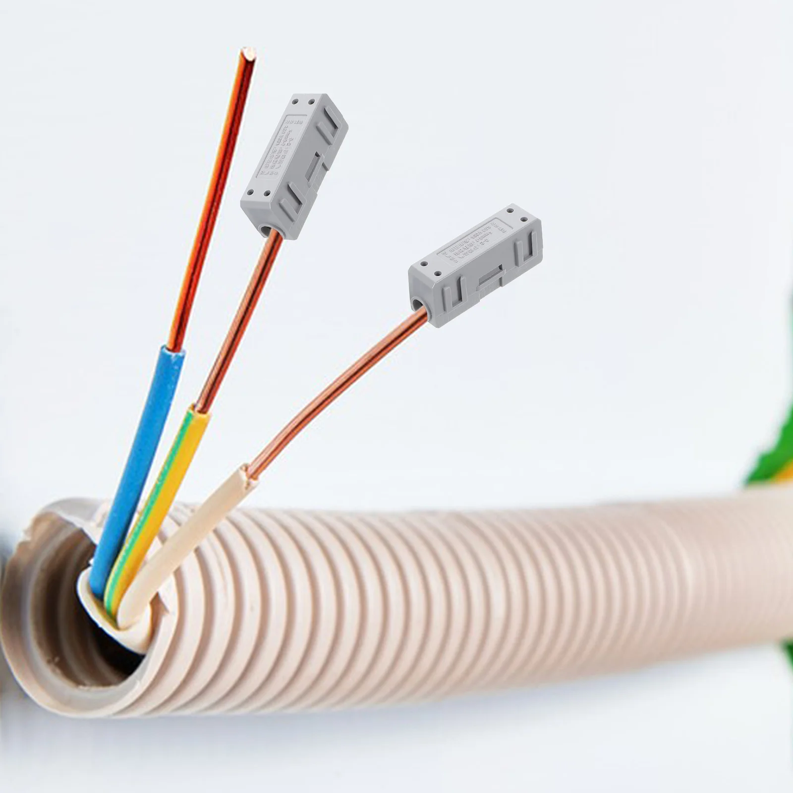 10 pcs Wire Connectors Quick Splicing Terminal Block For Household Appliances Reusable Heat Resistant Electrical Connection Cube
10 pcs Wire Connectors Quick Splicing Terminal Block For Household Appliances Reusable Heat Resistant Electrical Connection Cube