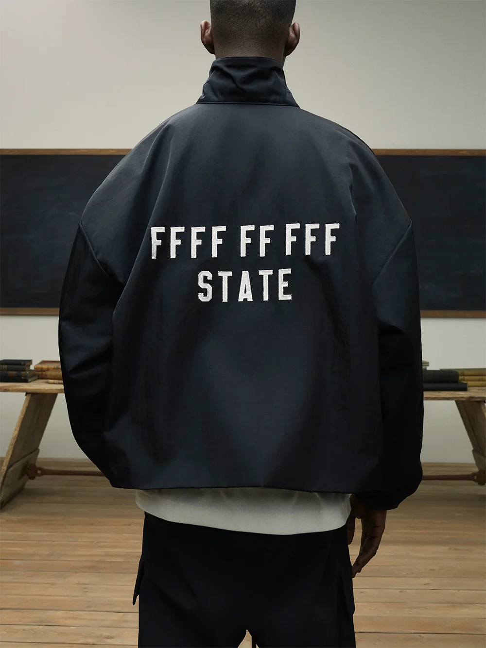 Trendy Brand American Style Embroidery Letter Jacket Men Women Fashion Zipper Jackets High Quality Nylon Windbreak Coats
Trendy Brand American Style Embroidery Letter Jacket Men Women Fashion Zipper Jackets High Quality Nylon Windbreak Coats