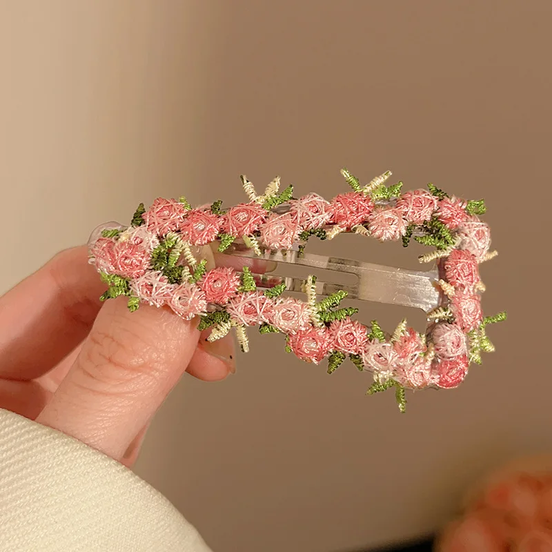 2025 New High End Pink Flower Hairpin for Women Sweet and Loving BB Clip with Forehead Side Notch Hair Hairpin Headpiece
2025 New High End Pink Flower Hairpin for Women Sweet and Loving BB Clip with Forehead Side Notch Hair Hairpin Headpiece