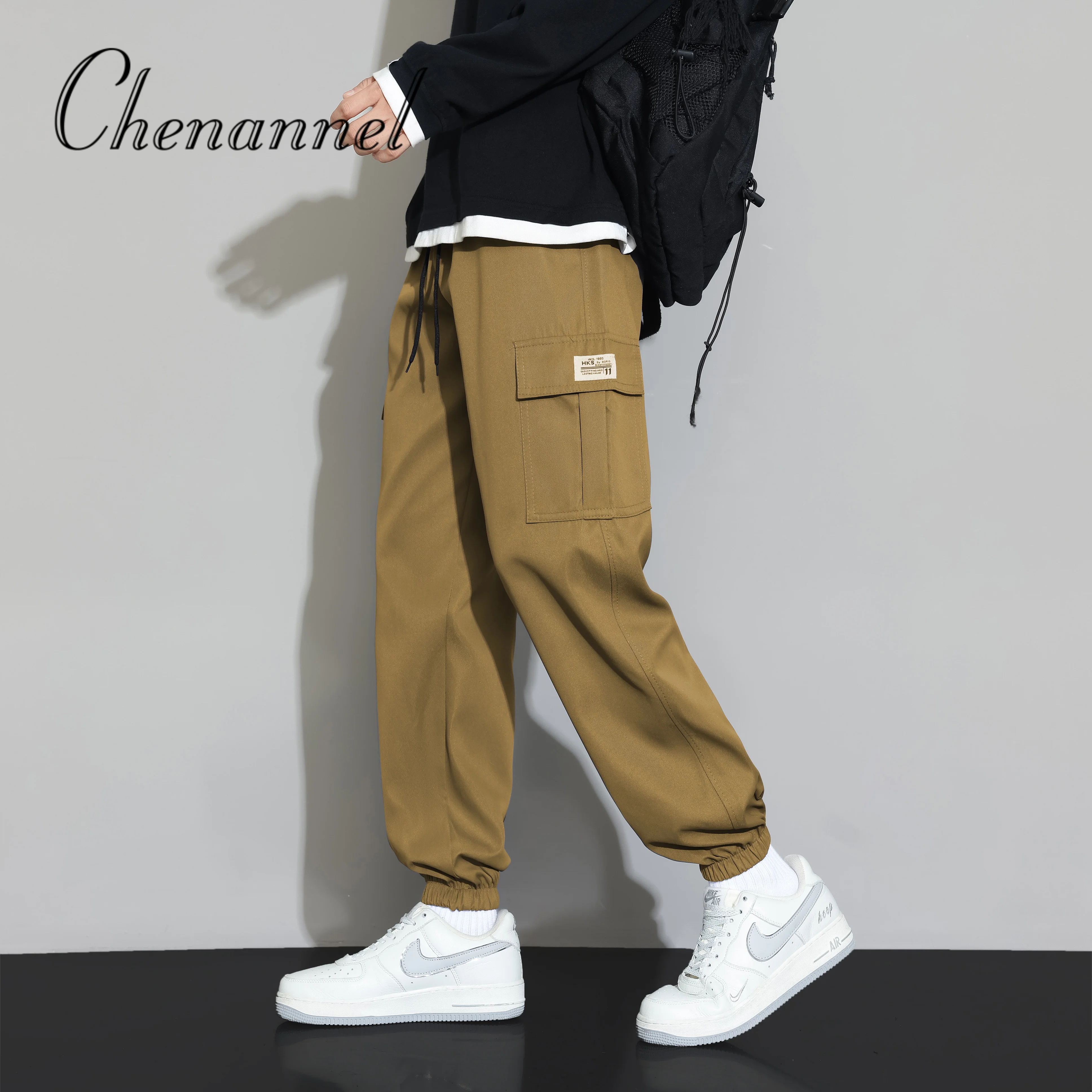 Мужские весенне-осенние свободные прямые рабочие брюки из чистого хлопка, повседневные спортивные модные универсальные брюки
Мужские весенне-осенние свободные прямые рабочие брюки из чистого хлопка, повседневные спортивные модные универсальные брюки