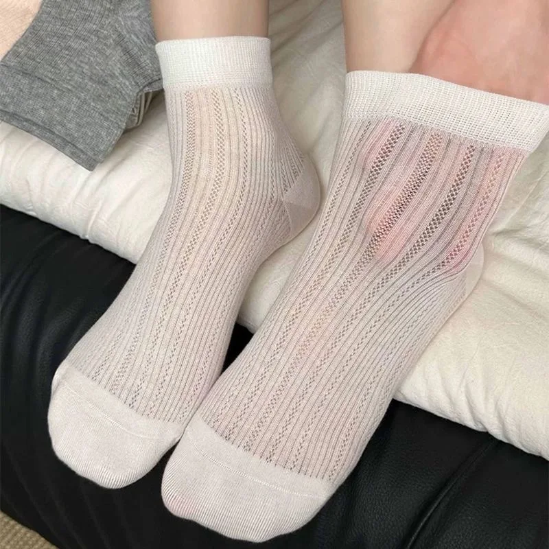 White Ballet Style Summer Socks Solid Color Casual Solid Color Basic Socks Comfortable and Breathable Medium-sized Socks 3 Pairs
White Ballet Style Summer Socks Solid Color Casual Solid Color Basic Socks Comfortable and Breathable Medium-sized Socks 3 Pairs