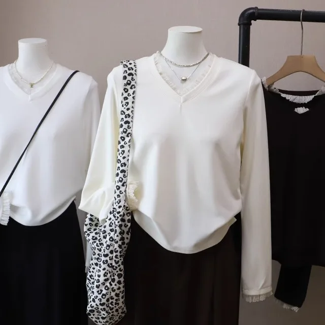 Lace Trim V-Ne Double-Faced Velvet Long Sve Base irt Women Winter Floing Warm T-irt Splice Base Layer Top
Lace Trim V-Ne Double-Faced Velvet Long Sve Base irt Women Winter Floing Warm T-irt Splice Base Layer Top