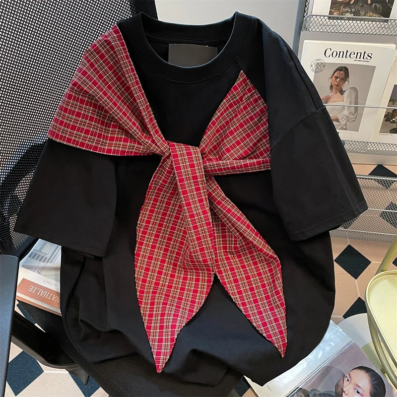 2026 Summer Retro Plaid Bowknot Fake Two-Piece T-shirt Men Women Casual Loose Short Sleeve Tops Streetwear Fashion Tees
2026 Summer Retro Plaid Bowknot Fake Two-Piece T-shirt Men Women Casual Loose Short Sleeve Tops Streetwear Fashion Tees