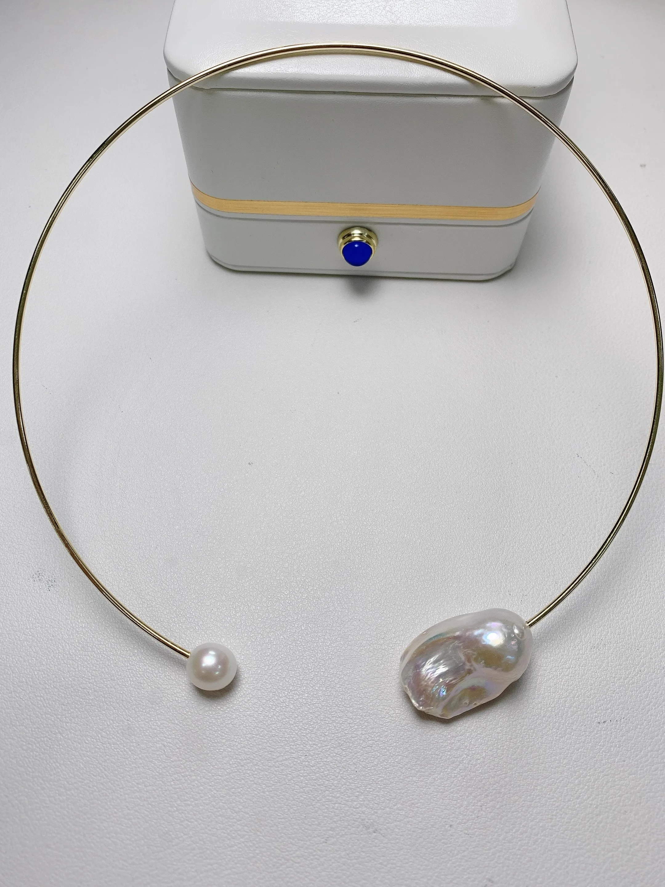 New Pearl Necklace Baroque 13 * 22mm+9-10mm Natural South Sea Pearl Collar 42cm -925s
New Pearl Necklace Baroque 13 * 22mm+9-10mm Natural South Sea Pearl Collar 42cm -925s