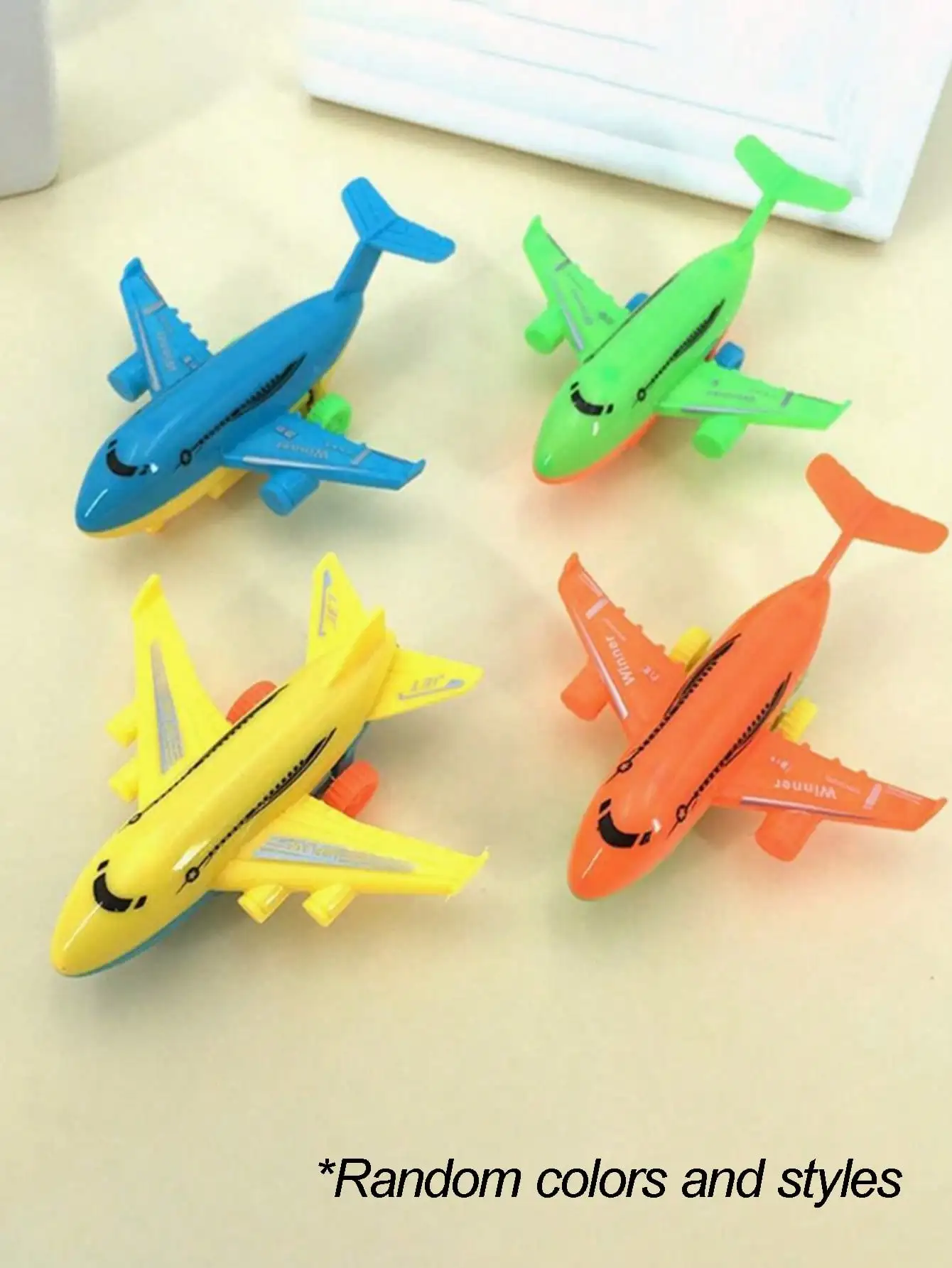 1/2/6/12 шт. маленький игрушечный автомобиль, вращающийся автомобиль, подарочная модель, случайный цвет
1/2/6/12 шт. маленький игрушечный автомобиль, вращающийся автомобиль, подарочная модель, случайный цвет