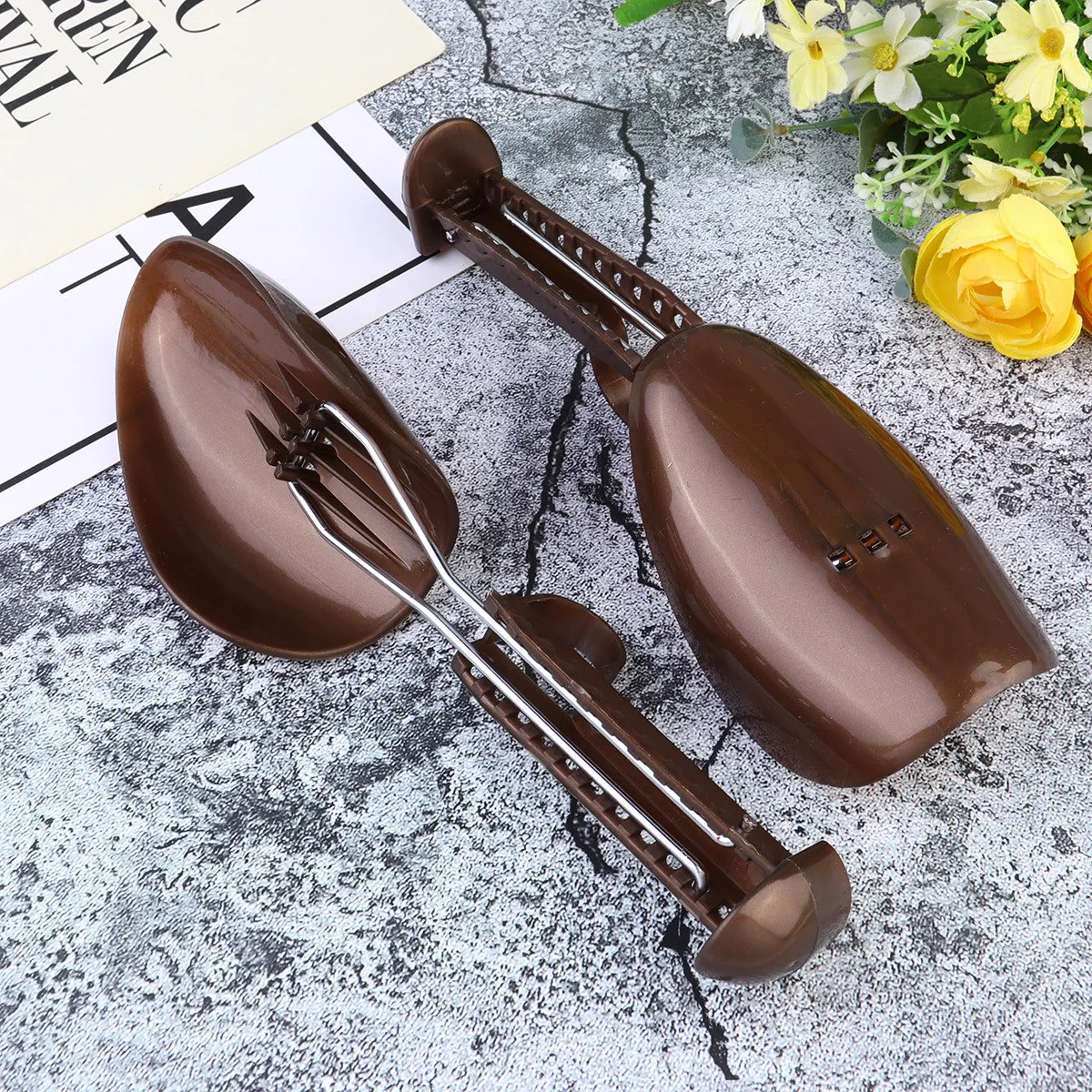 2Pcs Lightweight Plastic Shoe Keeper Adjustable Shoe Stretcher for Boots Sneakers Closed-Toe Shoes Shape Retention Portable
2Pcs Lightweight Plastic Shoe Keeper Adjustable Shoe Stretcher for Boots Sneakers Closed-Toe Shoes Shape Retention Portable
