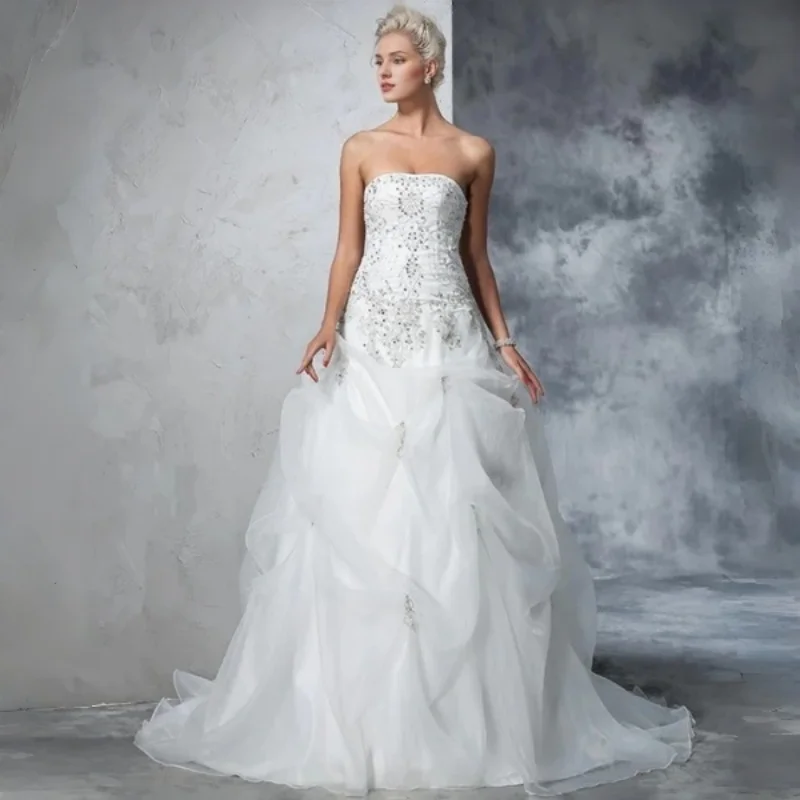 Hand Crystal Beaded Bodice Low Sweetheart Wedding DressOpen Back Irregular Ruffle Organza Skirt Vintage Bridal Ballgown Customiz
Hand Crystal Beaded Bodice Low Sweetheart Wedding DressOpen Back Irregular Ruffle Organza Skirt Vintage Bridal Ballgown Customiz