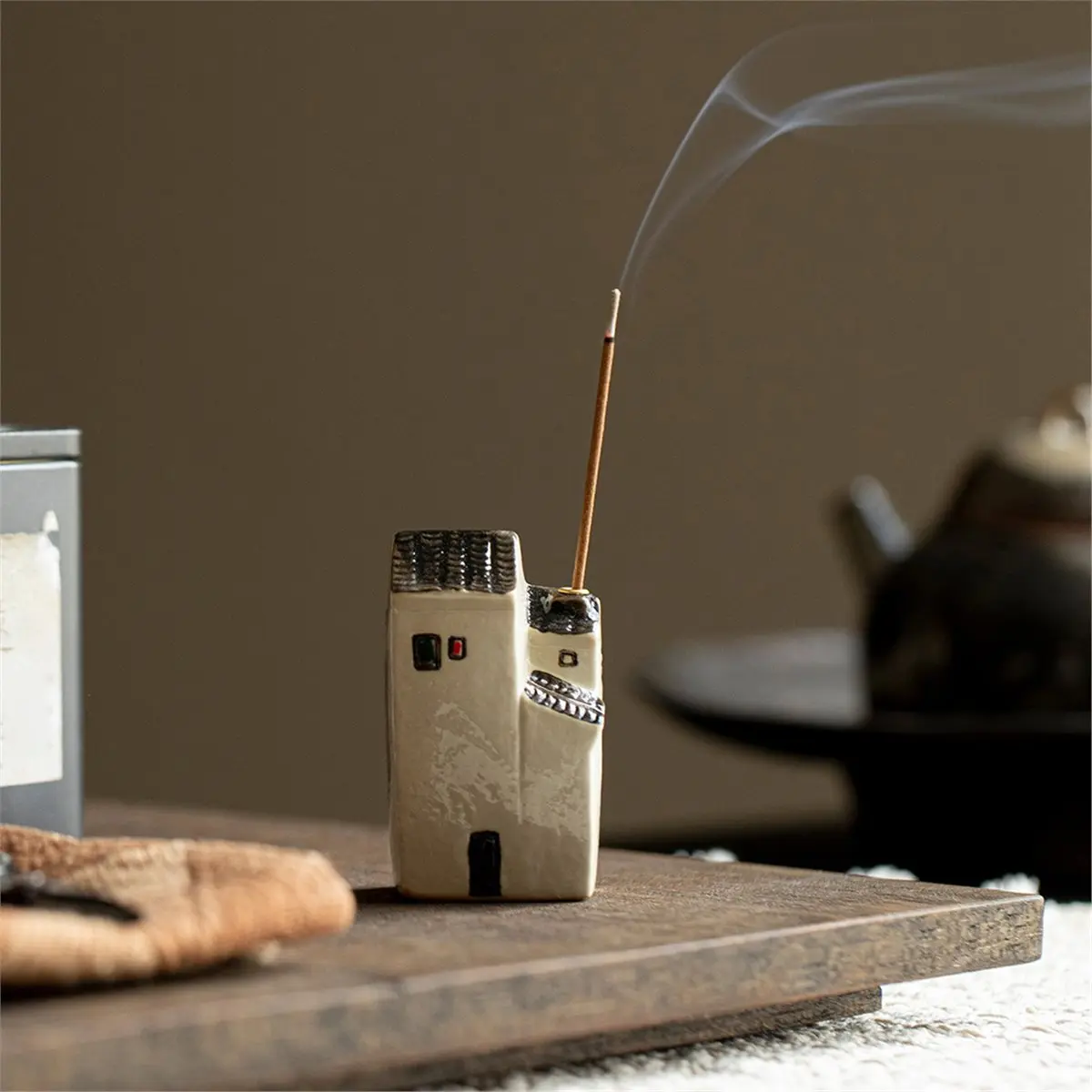 Керамический держатель для благовоний ручной работы, основание для палочек, курильница из агарового дерева, милое маленькое украшение для домашнего и офисного использования. 2шт
Керамический держатель для благовоний ручной работы, основание для палочек, курильница из агарового дерева, милое маленькое украшение для домашнего и офисного использования. 2шт