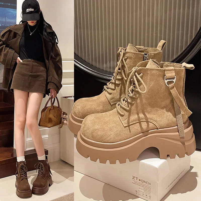 Comemore 2025 New Autumn and Winter Height-increasing Ankle Boots Women's Side Zipper Suede High Heeled Shoes Motorcycle Botines
Comemore 2025 New Autumn and Winter Height-increasing Ankle Boots Women's Side Zipper Suede High Heeled Shoes Motorcycle Botines