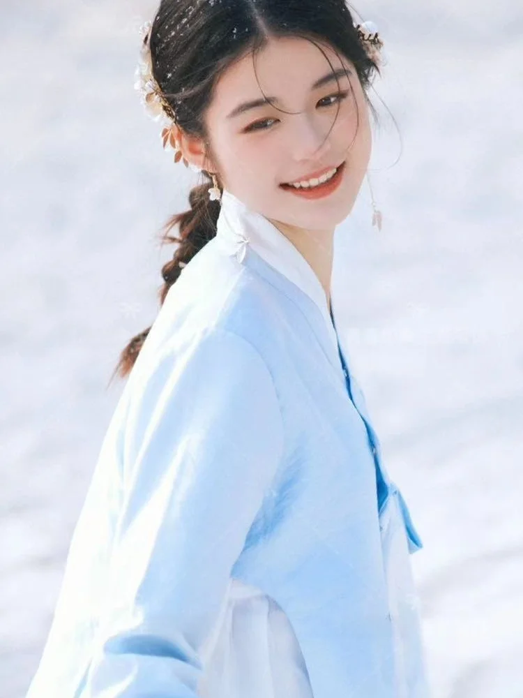 New Style Yanji Korean Traditional Costume Studio Photo Dance Performance Ethnic Trend Travel Photography Popular among Koreans
New Style Yanji Korean Traditional Costume Studio Photo Dance Performance Ethnic Trend Travel Photography Popular among Koreans