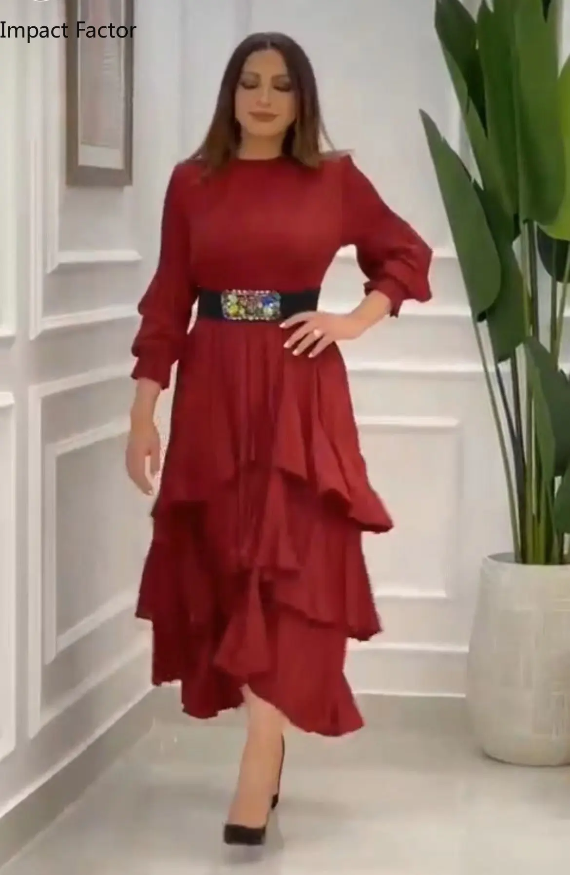 Maxi Pleated Fashion Women's Dress High End Temperament Round Neck Long Sleeve Mid Length Irregular Vestidos 2024 Summer New
Maxi Pleated Fashion Women's Dress High End Temperament Round Neck Long Sleeve Mid Length Irregular Vestidos 2024 Summer New
