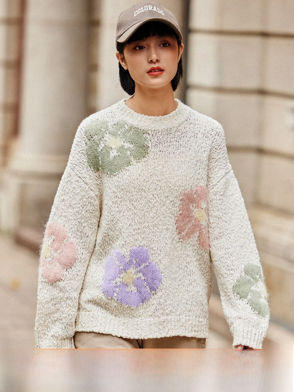 Pure Cotton Knitted Sweater with Embedded Flower Design Double Yarn Special Texture Large Flower Pattern Ladies Faion
Pure Cotton Knitted Sweater with Embedded Flower Design Double Yarn Special Texture Large Flower Pattern Ladies Faion