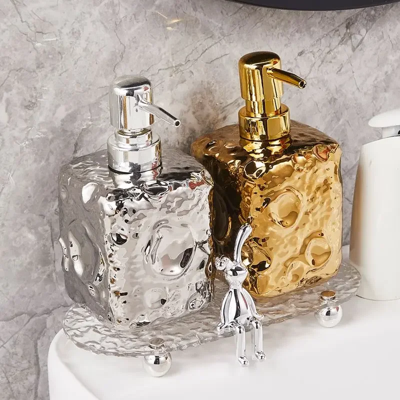Gold Plated Ceramic Lotion Bottle Embossed Moon Decor Bathroom Soap Liquid Container Hand Sanitizer Shower Gel Storage Bottle
Gold Plated Ceramic Lotion Bottle Embossed Moon Decor Bathroom Soap Liquid Container Hand Sanitizer Shower Gel Storage Bottle