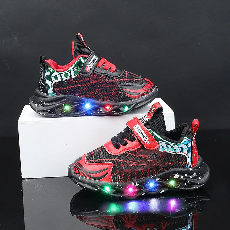 Новинка 2023 года, детские кроссовки с Человеком-пауком, детская обувь со светодиодной подсветкой Disney, весенне-осенняя спортивная обувь для мальчиков, нескользящая обувь для девочек 
Новинка 2023 года, детские кроссовки с Человеком-пауком, детская обувь со светодиодной подсветкой Disney, весенне-осенняя спортивная обувь для мальчиков, нескользящая обувь для девочек