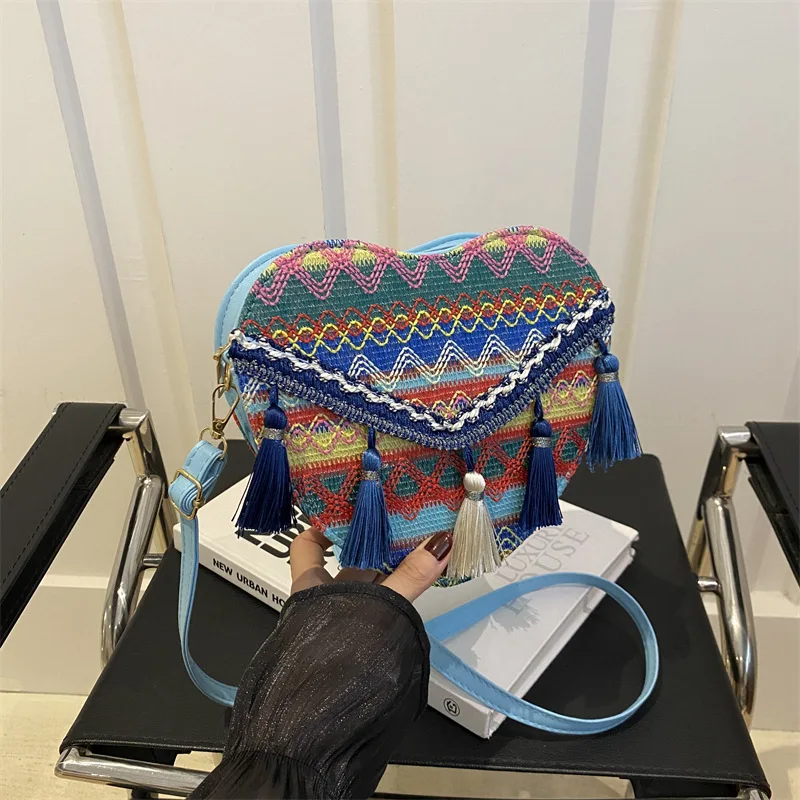 Retro Crossbody Bag for Women Shoulder Bags Fashion Heart-shaped Versatile Woven Designer Bag Purse and Handbags Сумка Женская
Retro Crossbody Bag for Women Shoulder Bags Fashion Heart-shaped Versatile Woven Designer Bag Purse and Handbags Сумка Женская