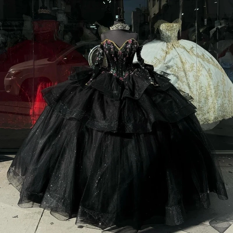 Черное Тюлевое бальное платье принцессы, платья для Quinceanera для милой 16-летней сексуальной милой Выпускной с кружевной аппликацией и открытыми плечами
Черное Тюлевое бальное платье принцессы, платья для Quinceanera для милой 16-летней сексуальной милой Выпускной с кружевной аппликацией и открытыми плечами