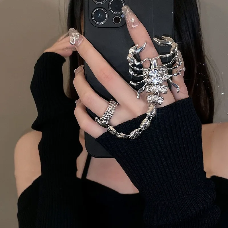 New Punk Zircon Scorpion Hand Chain Bracelet Women's Gold Tassel Connect Fingers Jewelry
New Punk Zircon Scorpion Hand Chain Bracelet Women's Gold Tassel Connect Fingers Jewelry