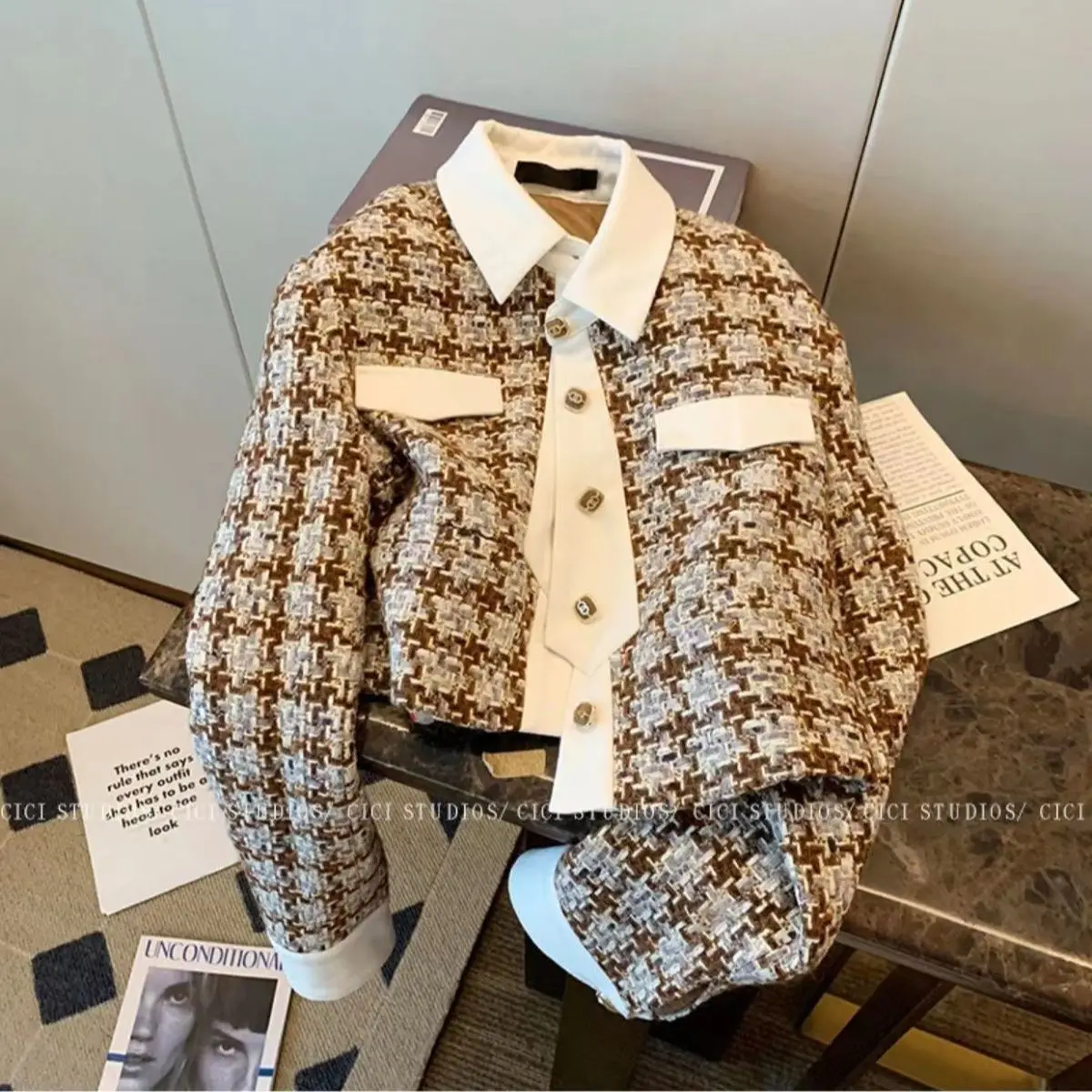 Women Vintage Chic Tweed Fragrant Jacke Long Sleeve Single-breasted Winter Jacquard Plaid Coat Female Elegant Top Party Clothing
Women Vintage Chic Tweed Fragrant Jacke Long Sleeve Single-breasted Winter Jacquard Plaid Coat Female Elegant Top Party Clothing