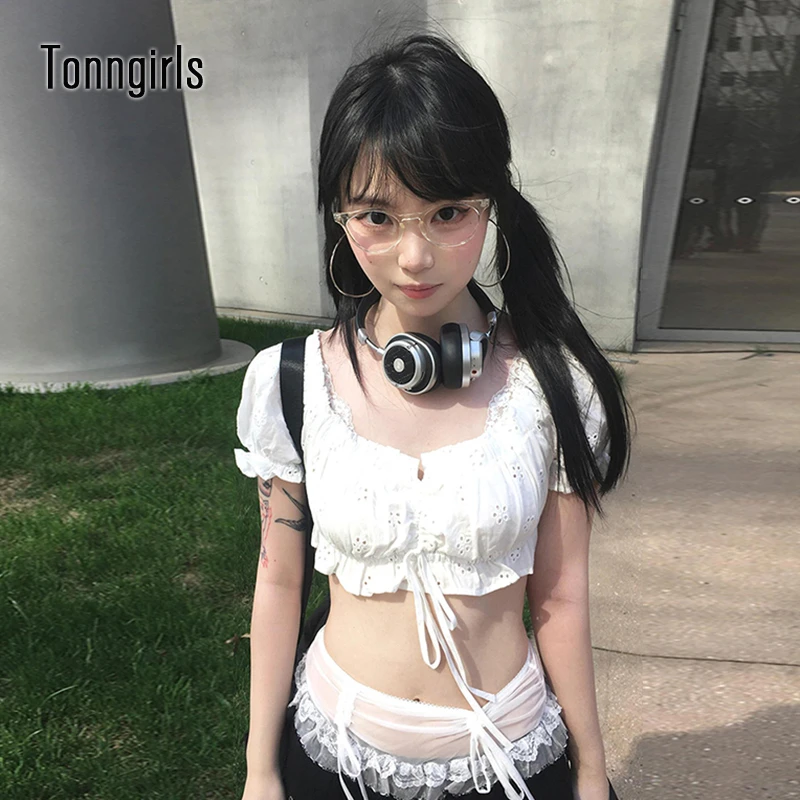 Tonngirls Fairycore Y2k Женская рубашка с воротником Питера Пэна Укороченные топы с вырезами и пышными рукавами с кружевной блузкой Пуловер Топы на шнуровке
Tonngirls Fairycore Y2k Женская рубашка с воротником Питера Пэна Укороченные топы с вырезами и пышными рукавами с кружевной блузкой Пуловер Топы на шнуровке