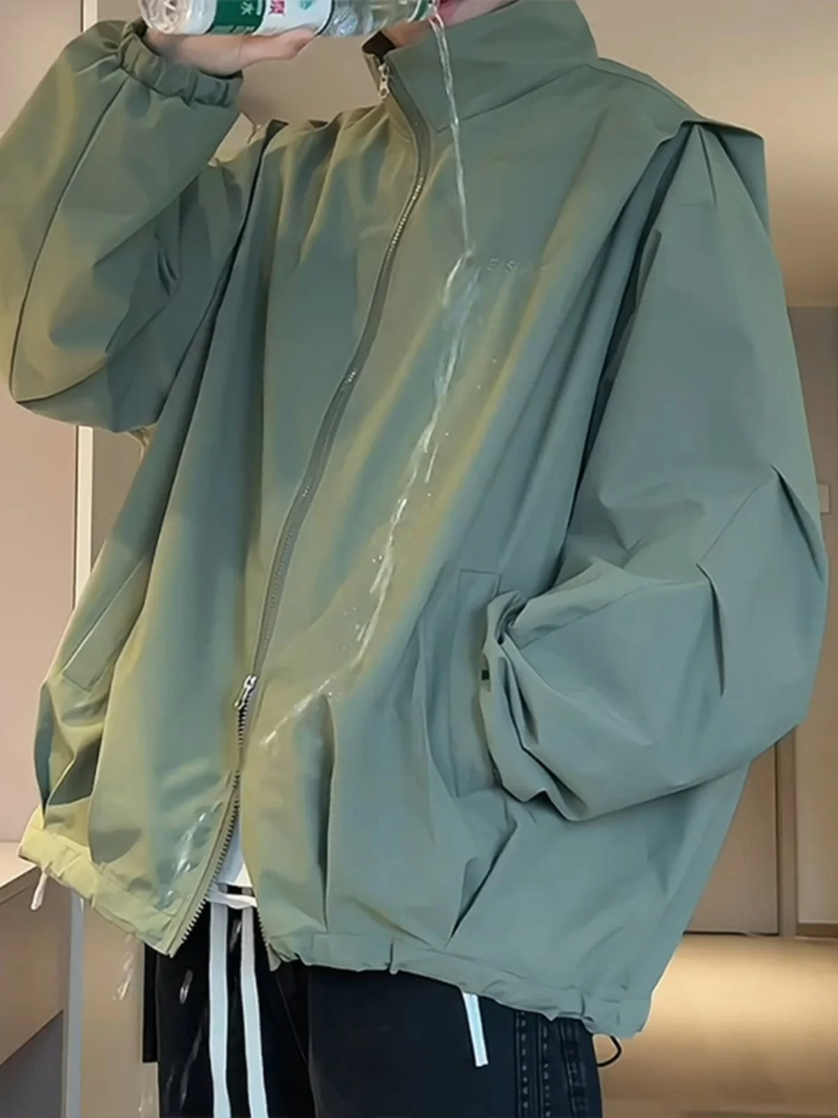 Мужская демисезонная куртка в стиле милитари с двойной молнией, воротником-стойкой и мягкой подкладкой, в американском стиле бейсбольной формы
Мужская демисезонная куртка в стиле милитари с двойной молнией, воротником-стойкой и мягкой подкладкой, в американском стиле бейсбольной формы