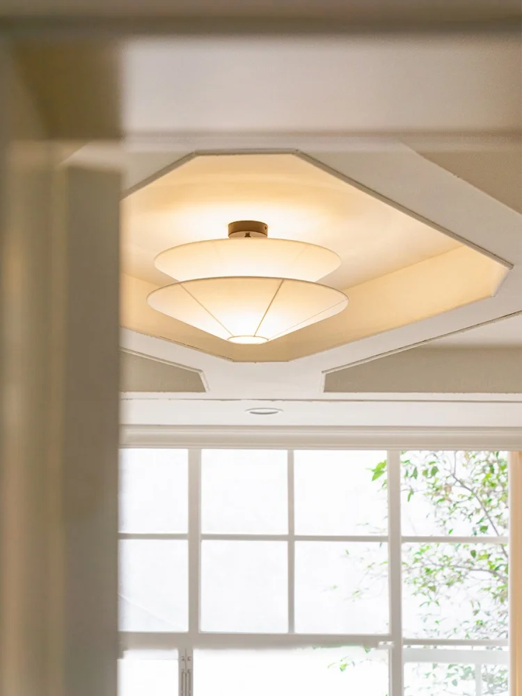 French creative bedroom ceiling light Japanese bar counter dining table living room ceiling light
French creative bedroom ceiling light Japanese bar counter dining table living room ceiling light