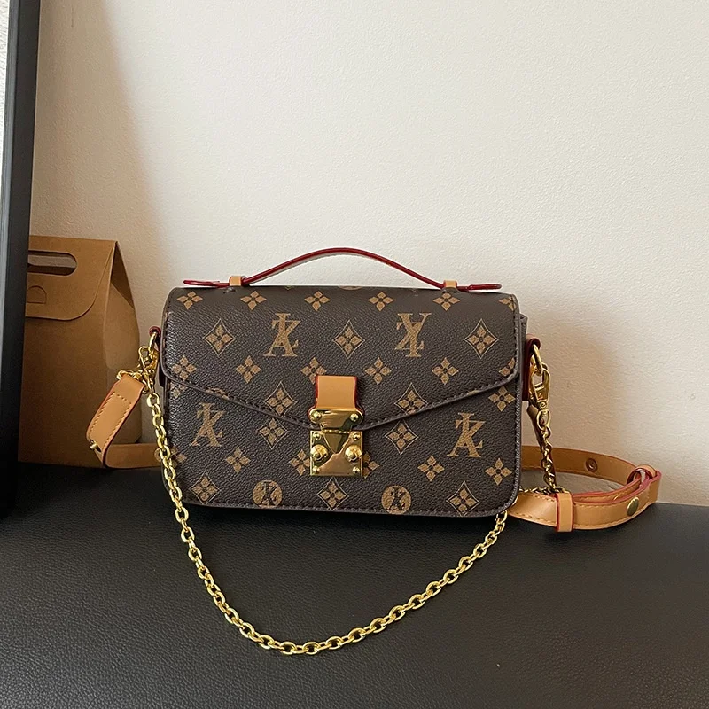 2026 New Luxury Fashion Printed Women's One Shoulder Handheld Bag Hot Sale Small Square Bag Versatile High Quality Crossbody Bag
2026 New Luxury Fashion Printed Women's One Shoulder Handheld Bag Hot Sale Small Square Bag Versatile High Quality Crossbody Bag