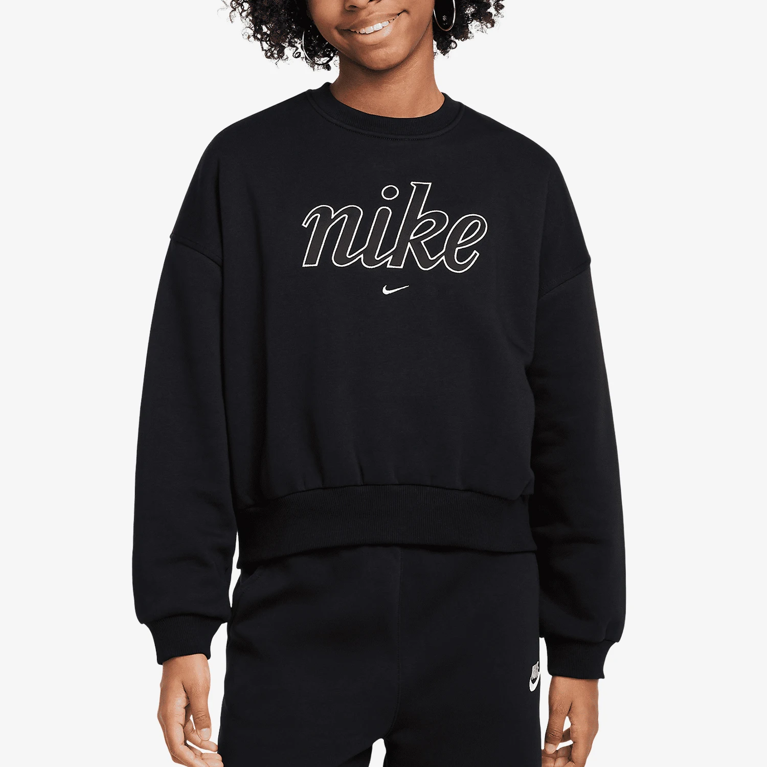 Nike genuine New Youth Oversize Round Neck Fleece Sweatshirt FZ5566-010
Nike genuine New Youth Oversize Round Neck Fleece Sweatshirt FZ5566-010
