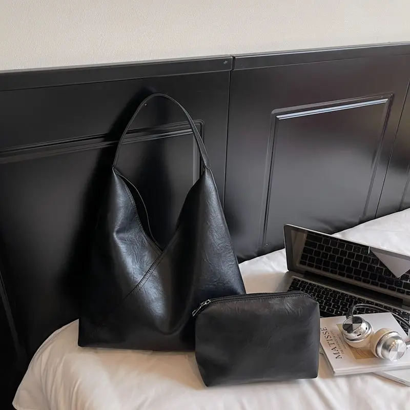 Underarm Bag Large Capacity Single Shoulder New 2026 Summer Tote Fashionable Large Bag Casual High-end Women's Bag
Underarm Bag Large Capacity Single Shoulder New 2026 Summer Tote Fashionable Large Bag Casual High-end Women's Bag