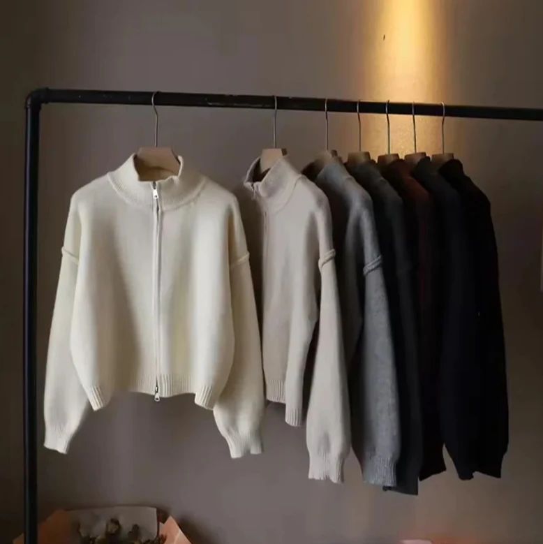 Autumn Winter Casual Versatile New Loose Cardigan Tops Korean Women's Knitted Sweater Double Zipper Stand Collar Coat
Autumn Winter Casual Versatile New Loose Cardigan Tops Korean Women's Knitted Sweater Double Zipper Stand Collar Coat