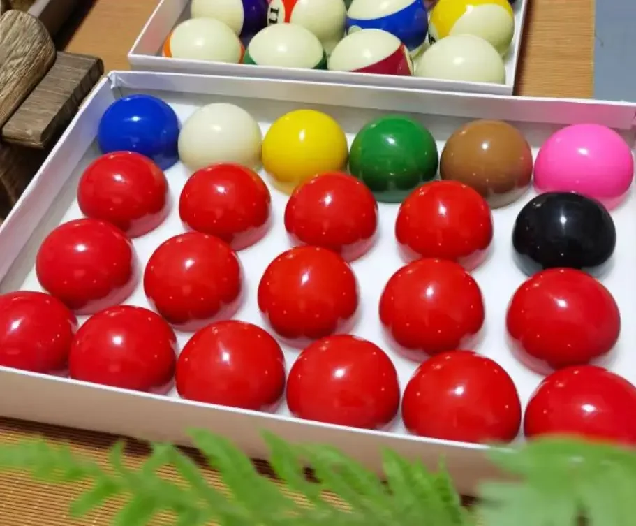 Retail Billiard Snooker Balls Regulation Standard 2 1/16" Full Set 22 Piece 5.25cm for Sale
Retail Billiard Snooker Balls Regulation Standard 2 1/16" Full Set 22 Piece 5.25cm for Sale