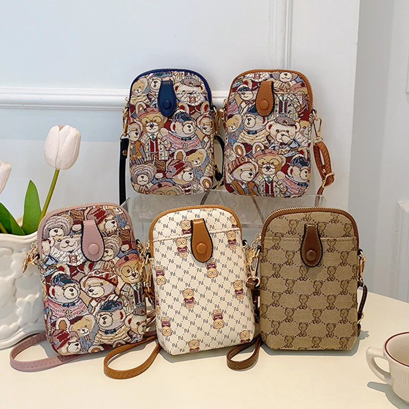 Beibao Popular Small Bag Women's 2026 New Fashion Mobile Bag Lightweight Casual Crossbody Bag Cute Zero Wallet Little Bear Bag
Beibao Popular Small Bag Women's 2026 New Fashion Mobile Bag Lightweight Casual Crossbody Bag Cute Zero Wallet Little Bear Bag