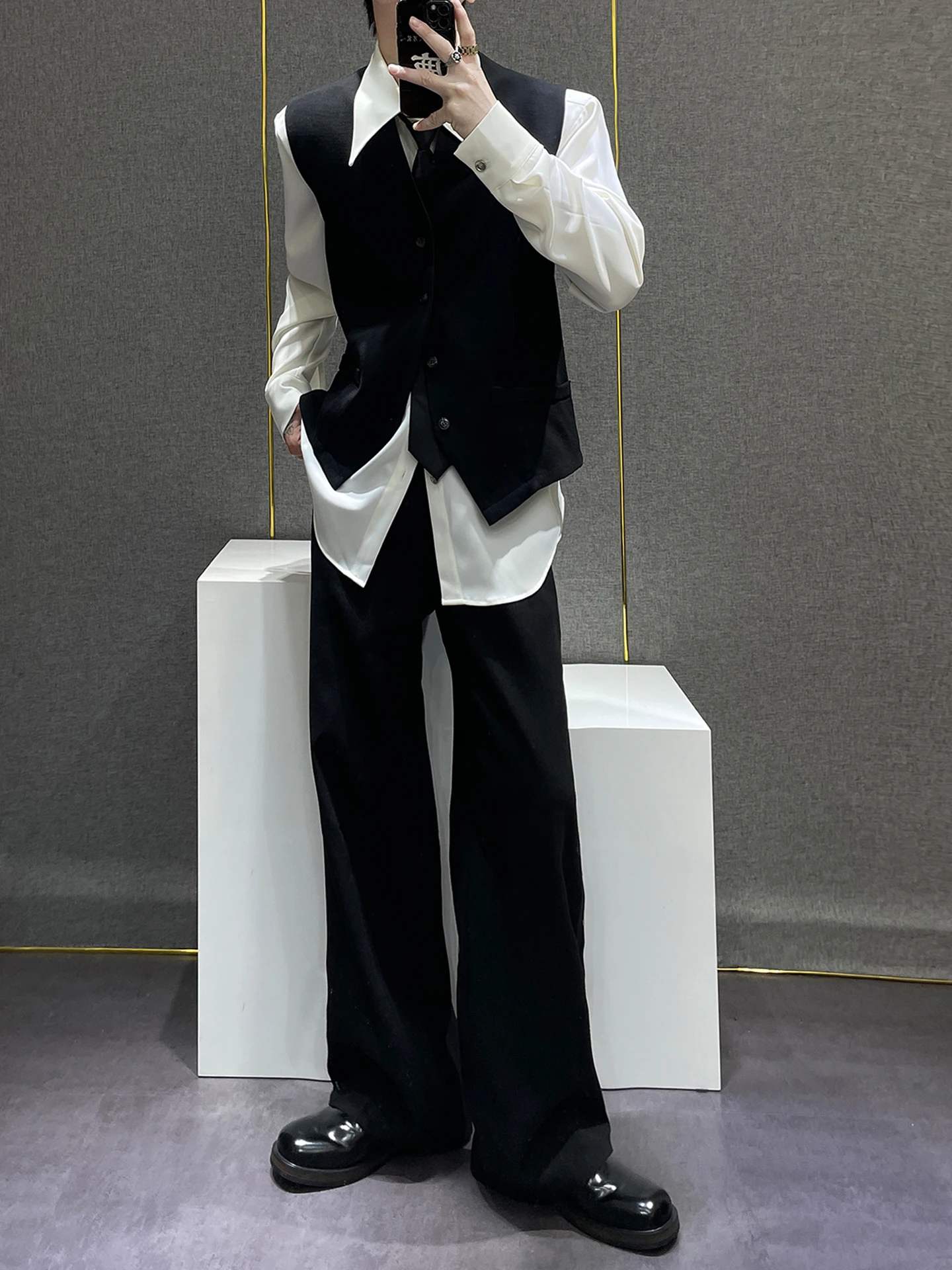 Sli Casual Men's Vest Set Faionable Briti Sle Long Sve Polyester Fabric Summer Collection Cool Haome Look
Sli Casual Men's Vest Set Faionable Briti Sle Long Sve Polyester Fabric Summer Collection Cool Haome Look