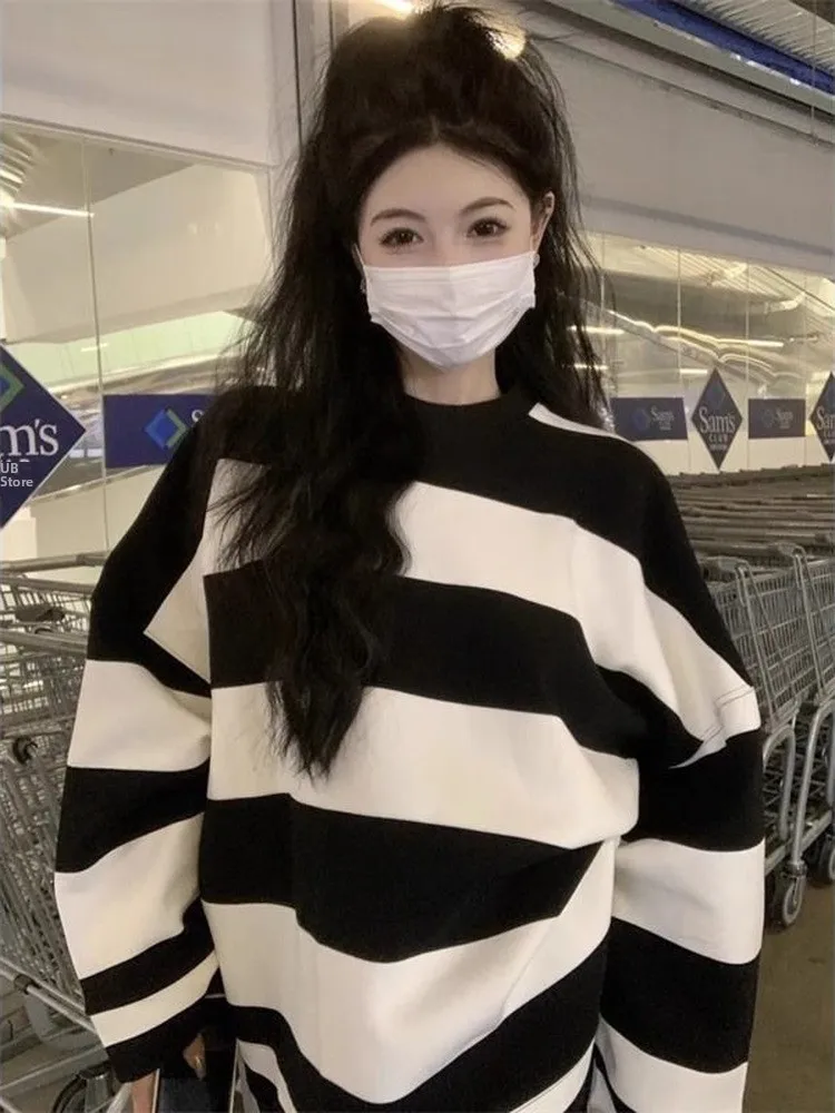 plus Size Slimming Striped Sweatirt Women's Winter Loose Meat Concealing Trendy Hoodie Comfortable Fit Long Sve round Ne
plus Size Slimming Striped Sweatirt Women's Winter Loose Meat Concealing Trendy Hoodie Comfortable Fit Long Sve round Ne