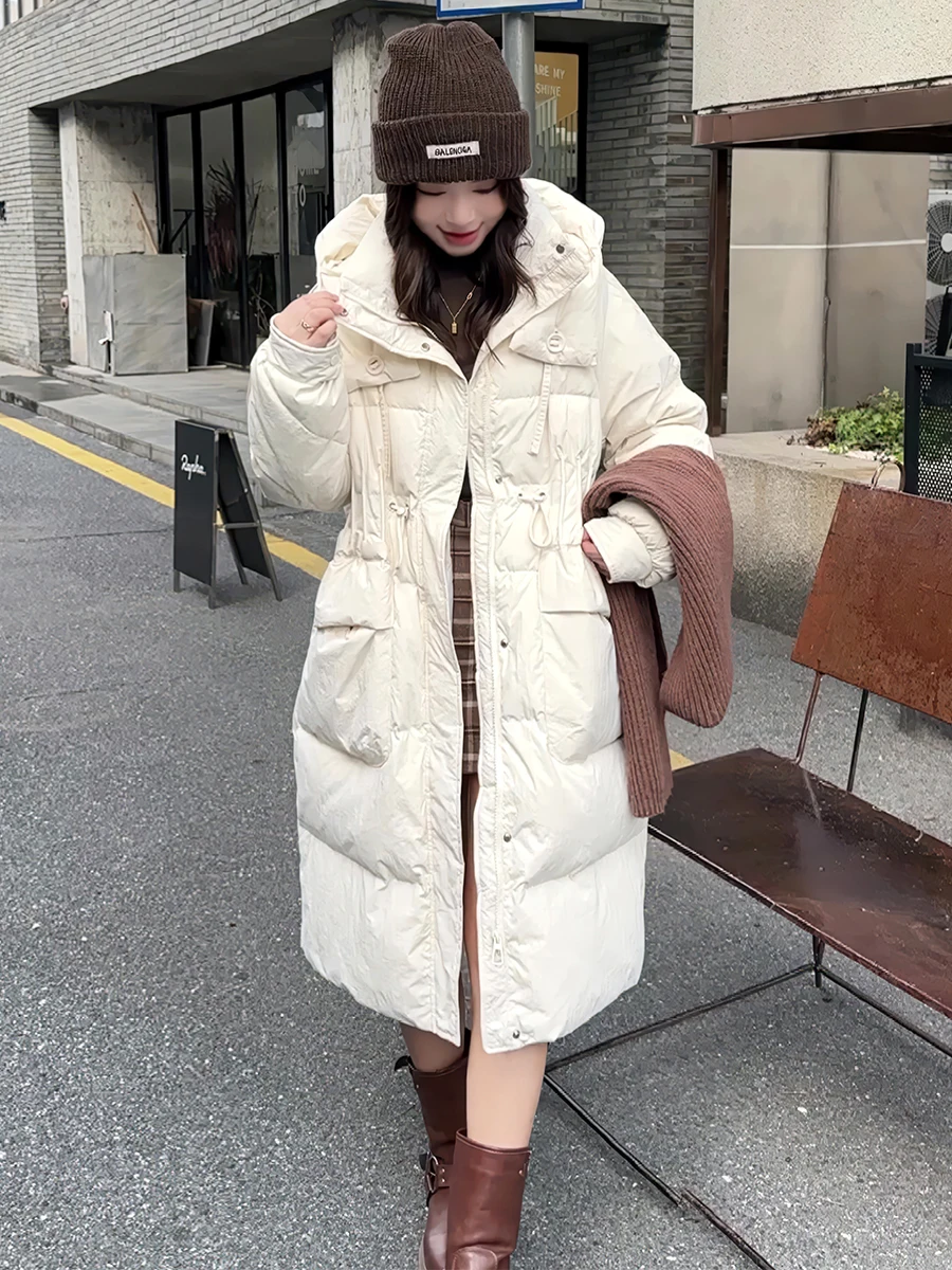 Модное белое пуховое пальто для женщин, длинное, с капюшоном, защита от холода, новинка, для повседневной носки, утепленное, женское.
Модное белое пуховое пальто для женщин, длинное, с капюшоном, защита от холода, новинка, для повседневной носки, утепленное, женское.
